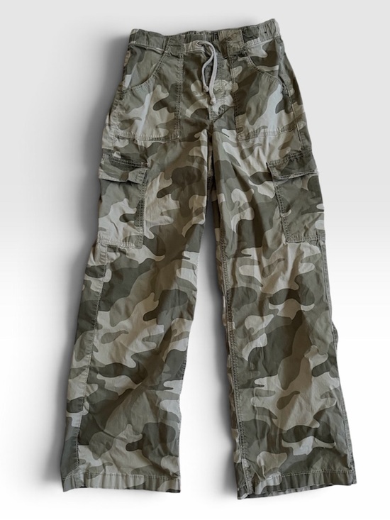 Pants - Women’s Camouflage Drawstring Pants - size 28